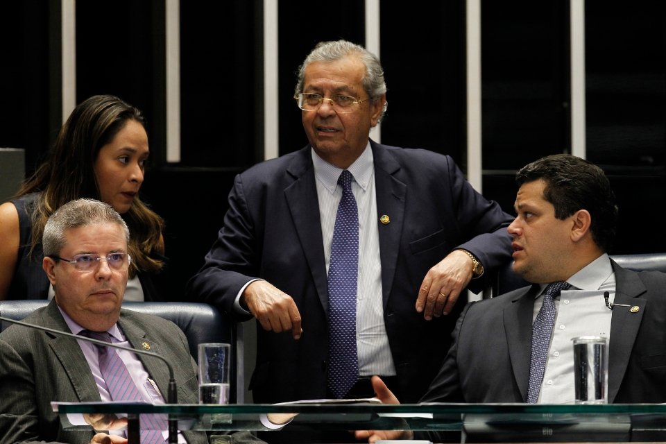 Jayme Campos indica Davi Alcolumbre a presidência do Senado